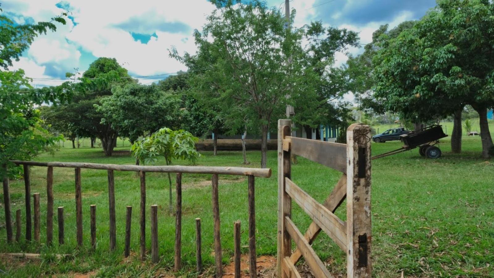 Fazenda Com Piscina E Churrasqueira Br-135 Proximo Curvelo Corinto E Morro Da Garca Exteriör bild